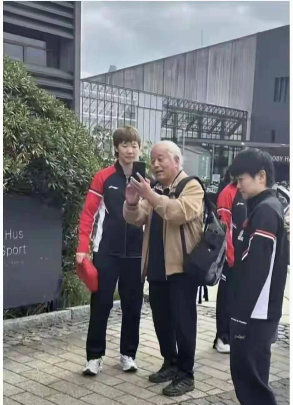 波兰乒乓球队翻盘瑞典乒乓球队,马龙制霸全场 波兰乒乓球队翻盘瑞典乒乓球队,马龙制霸全场