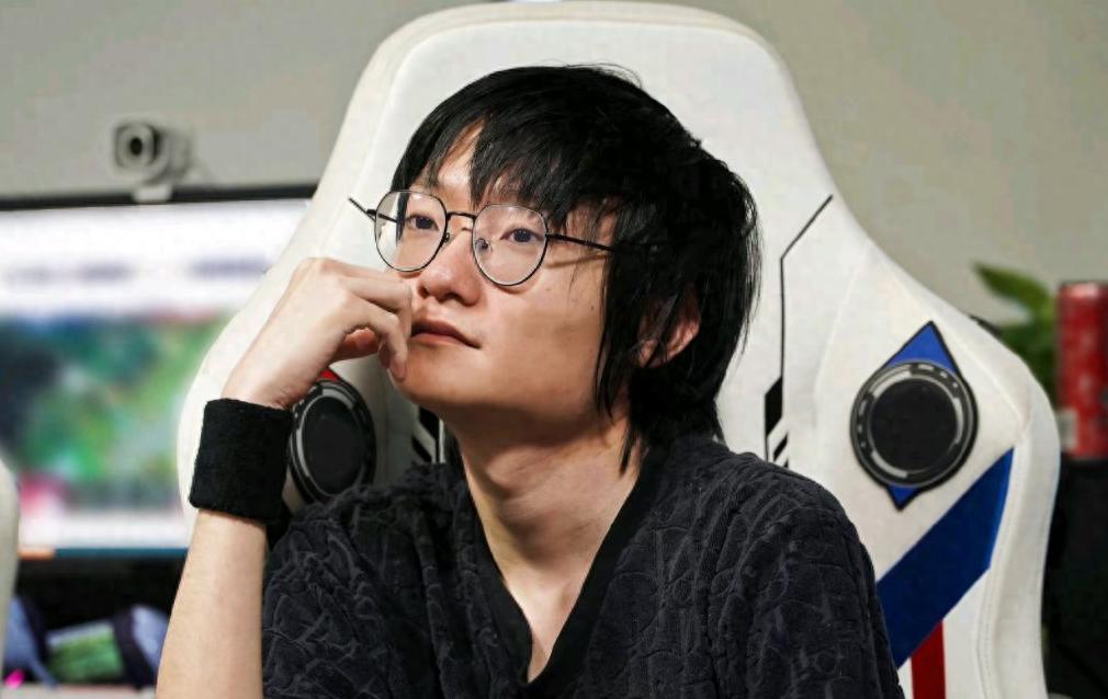 V5完胜EDG，Tian统治全场的简单介绍