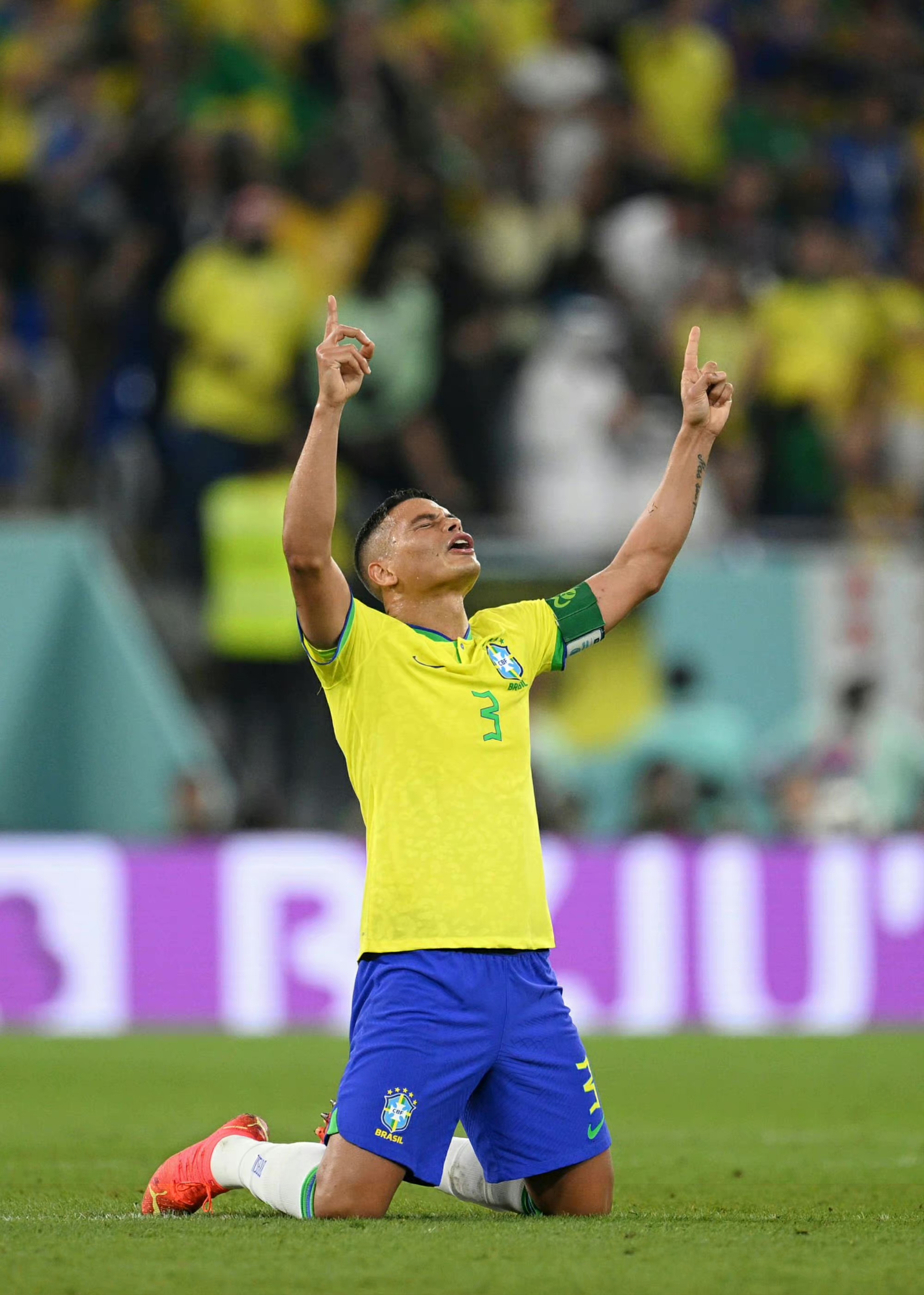 加拿大翻盘巴西,卡塞米罗惊艳世界 加拿大翻盘巴西,卡塞米罗惊艳世界