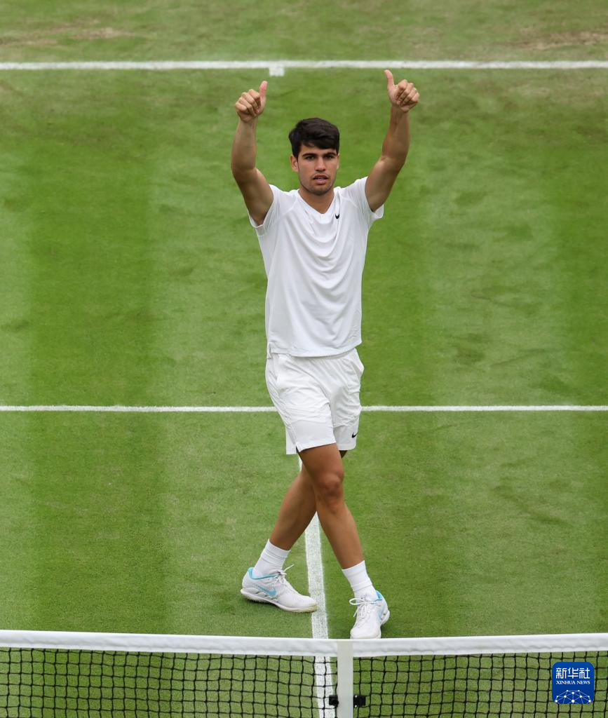 德国网球队绝杀西班牙网球队,阿尔卡拉斯完成帽子戏法 德国网球队绝杀西班牙网球队,阿尔卡拉斯完成帽子戏法