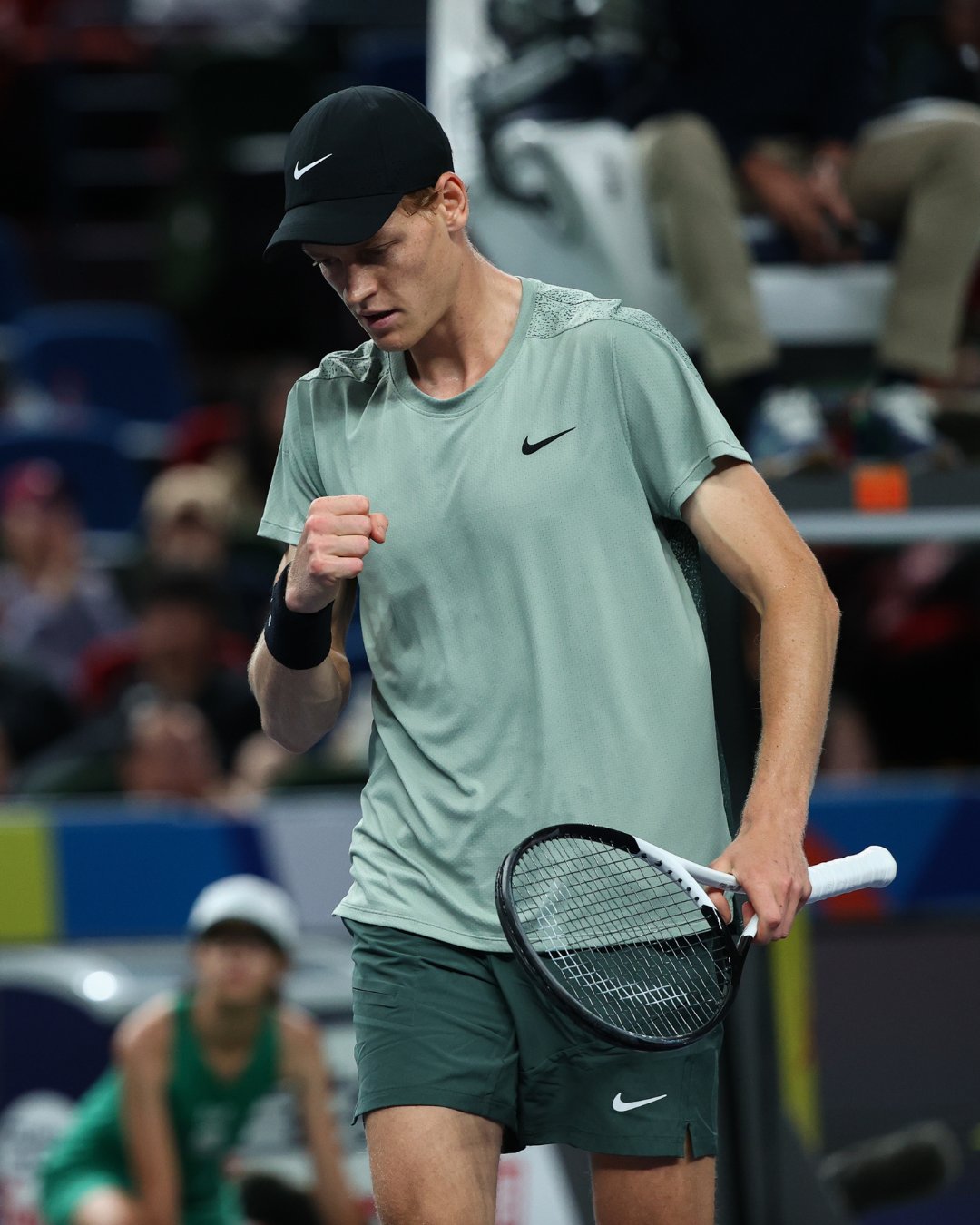 关于意大利网球队逆转西班牙网球队,费德勒完成帽子戏法的信息 关于意大利网球队逆转西班牙网球队,费德勒完成帽子戏法的信息