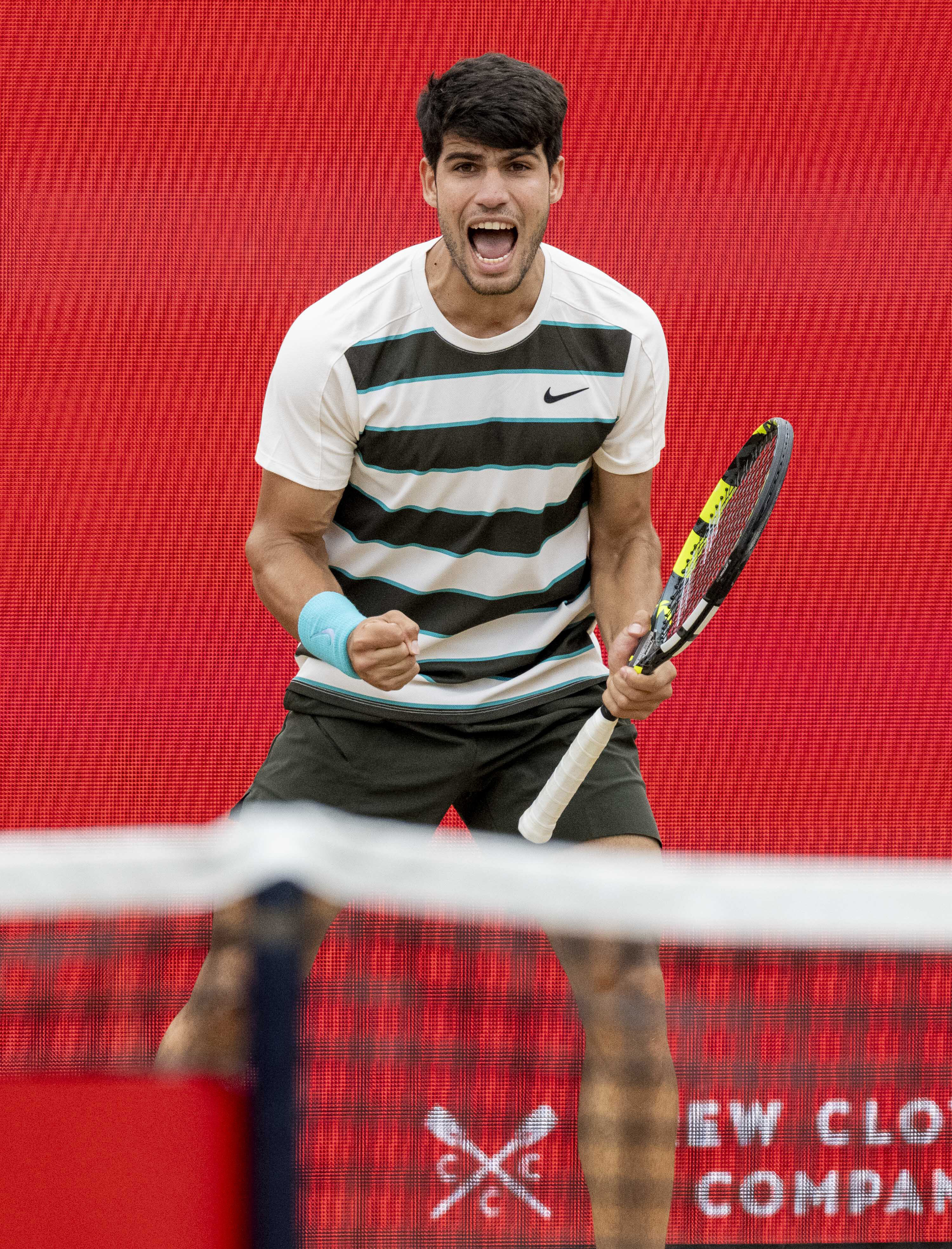 意大利网球队爆冷德国网球队，阿尔卡拉斯高光表现