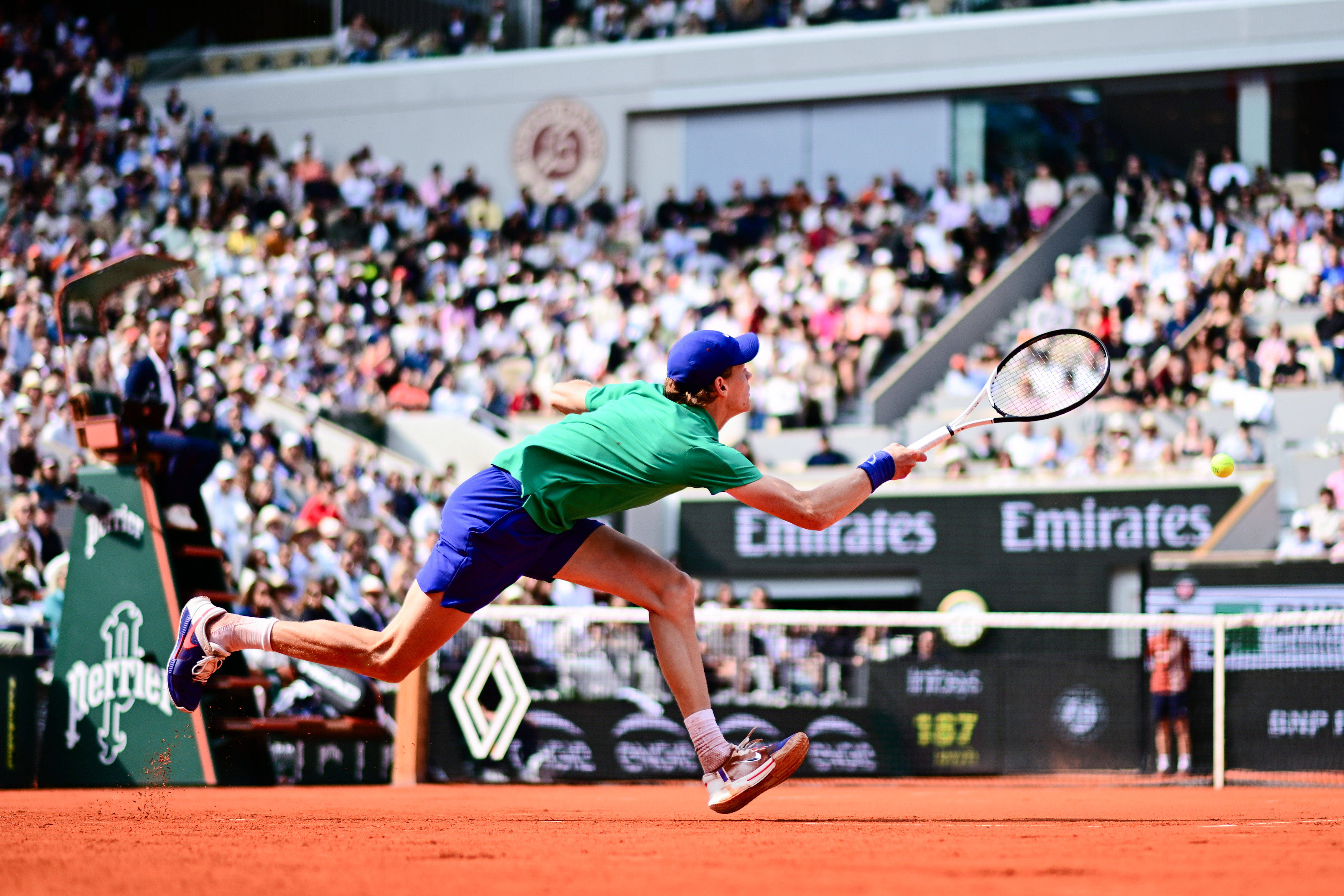 法国网球队强势西班牙网球队，阿尔卡拉斯关键制胜