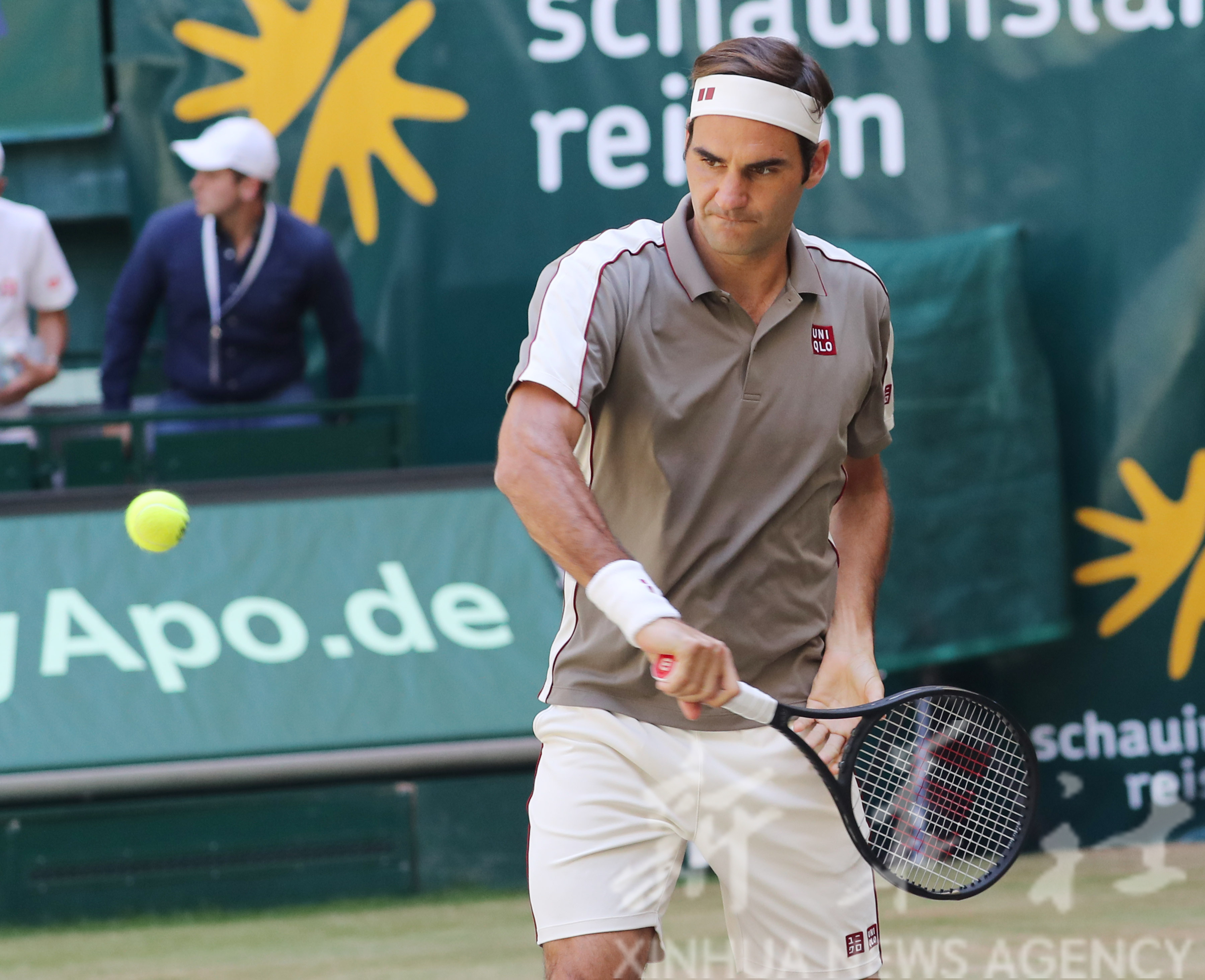 包含德国网球队险胜西班牙网球队,费德勒完成帽子戏法的词条 包含德国网球队险胜西班牙网球队,费德勒完成帽子戏法的词条