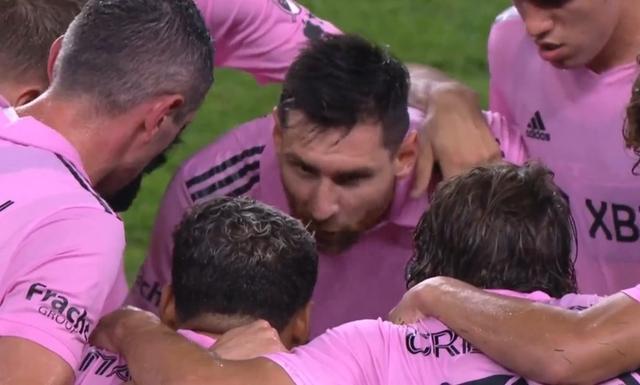 荷兰碾压西班牙,梅西绝境逆转 荷兰碾压西班牙,梅西绝境逆转