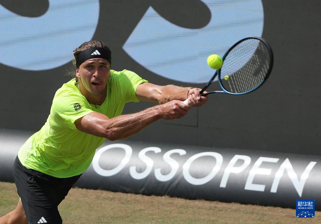 关于德国网球队险胜意大利网球队,兹维列夫高光表现的信息 关于德国网球队险胜意大利网球队,兹维列夫高光表现的信息