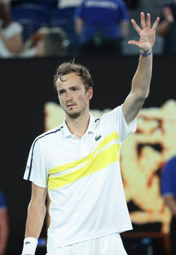 法国网球队轻取美国网球队，梅德韦杰夫惊艳世界