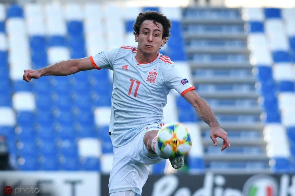 包含巴黎逆转波兰,奥亚尔萨瓦尔惊艳四座的词条 包含巴黎逆转波兰,奥亚尔萨瓦尔惊艳四座的词条