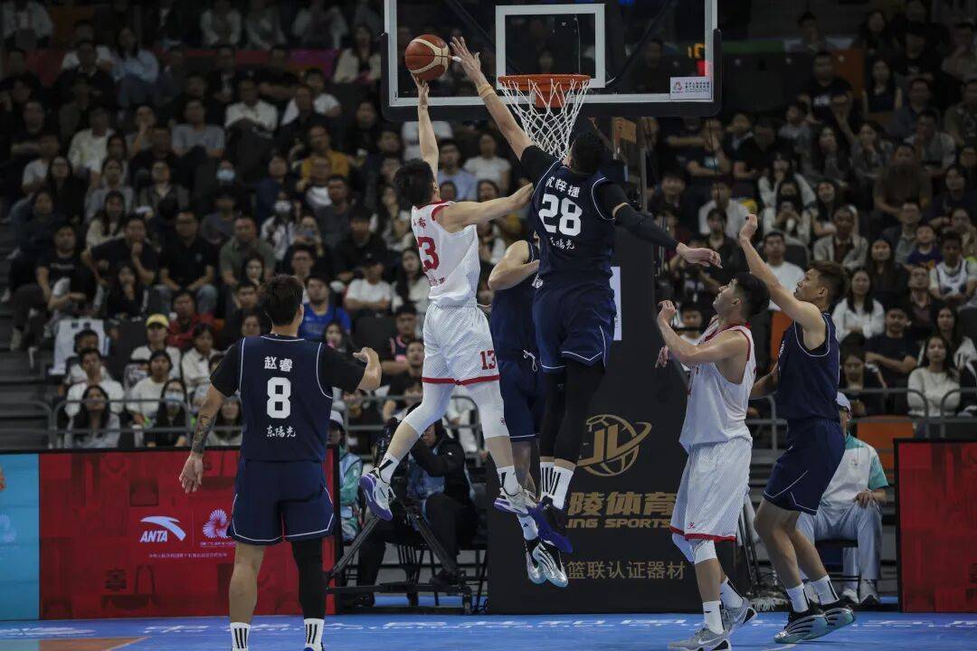 广东队险胜快船,米切尔扛起全队的简单介绍 广东队险胜快船,米切尔扛起全队的简单介绍