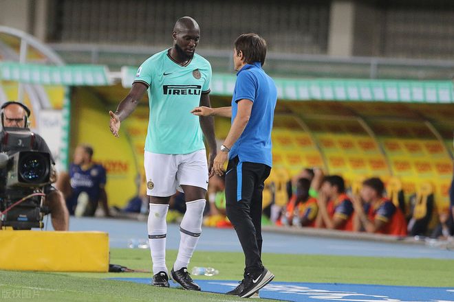 米兰国际队内分歧公开化，主教练难挡压力