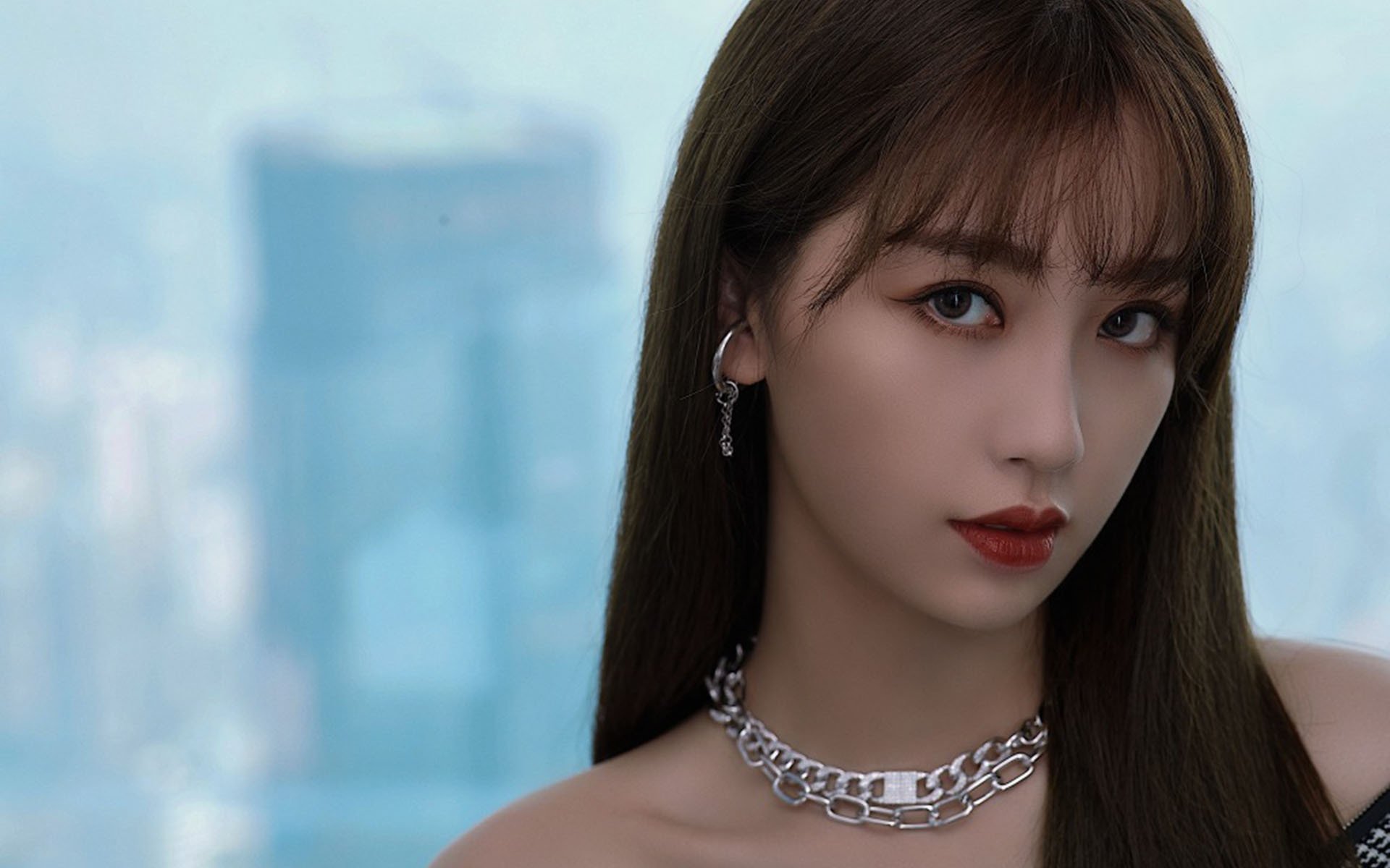 温网狂欢,总决赛崩塌,蒂姆的暴力正手为何只在草场轰鸣?