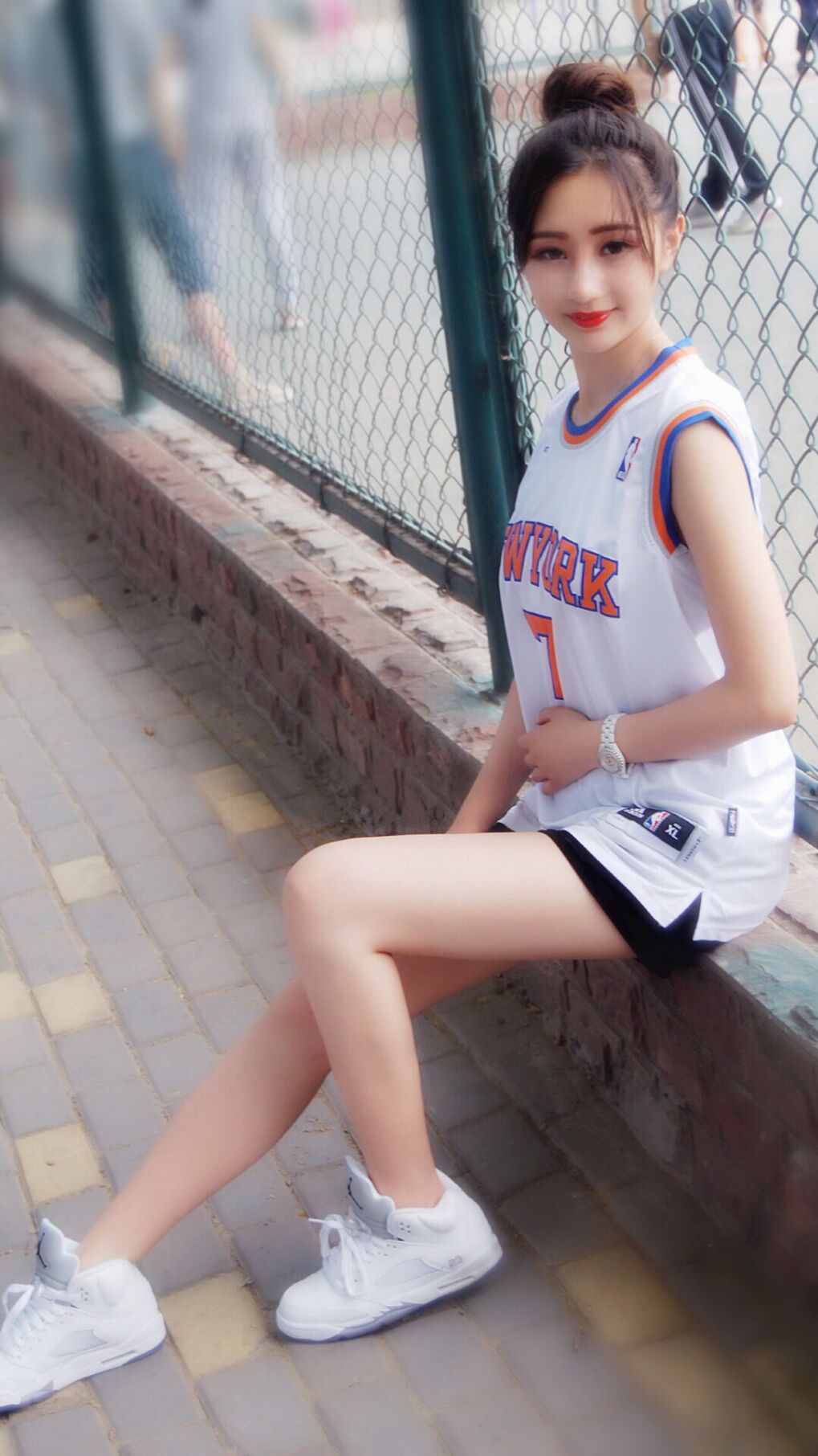 东方之旅首战告捷！武切维奇统治内线，76人碾压山东显冠军相