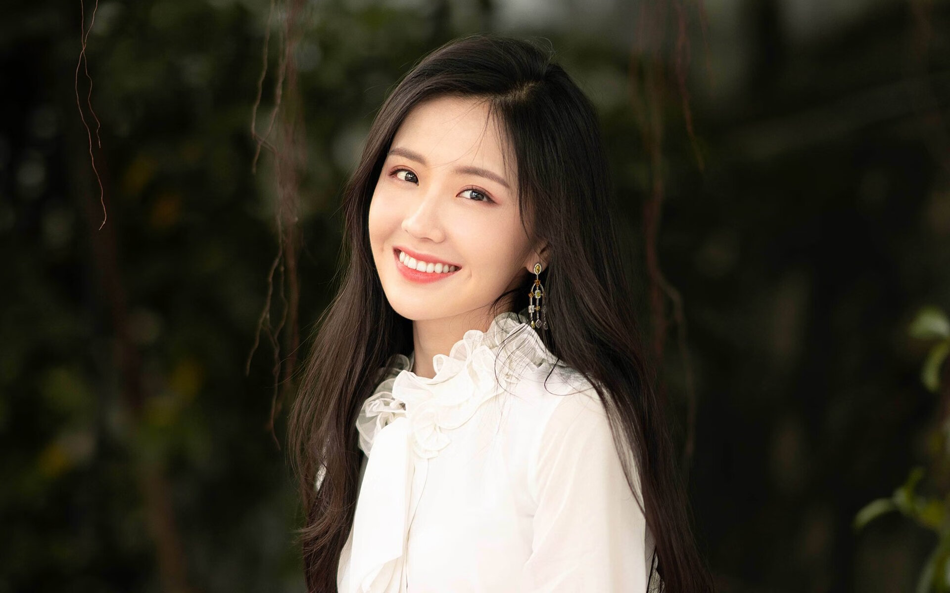 跨界风暴！公牛牛角掀翻天山，杰伦格林44分导演篮球元宇宙首战