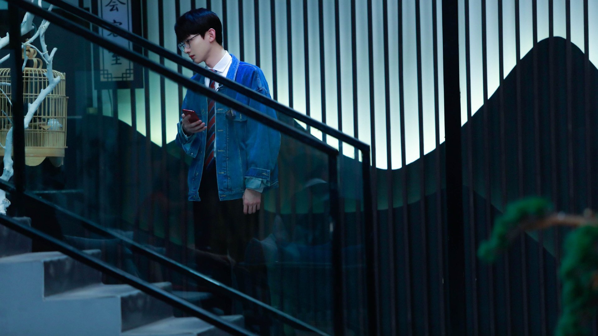 戈贝尔在明尼苏达隔空扣碎现代篮球的黄昏,菲尼克斯用一记三分在时间尽头为黄蜂敲响丧钟